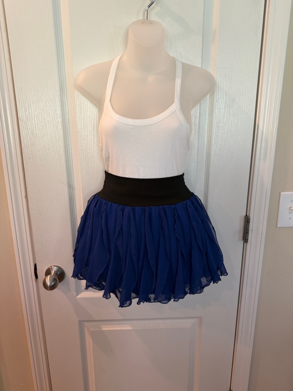 💙Royal Blue Mini Skirt by Arden B. 
💙Size XS